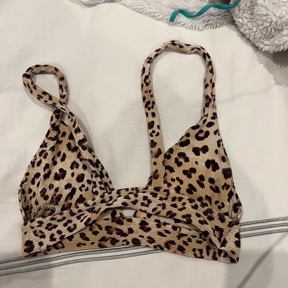 Boys and arrows bikini top - Picture 3 of 3
